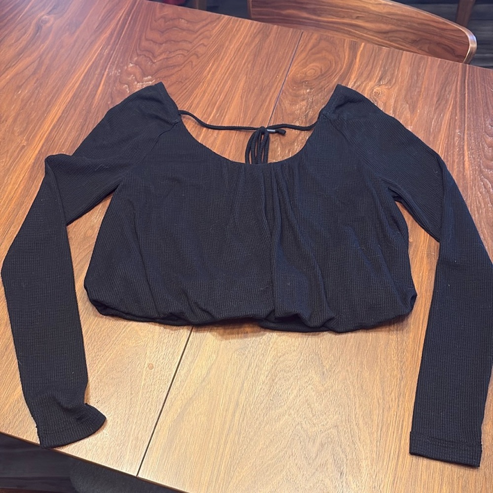 NWOT We The Free bubble long sleeve crop top